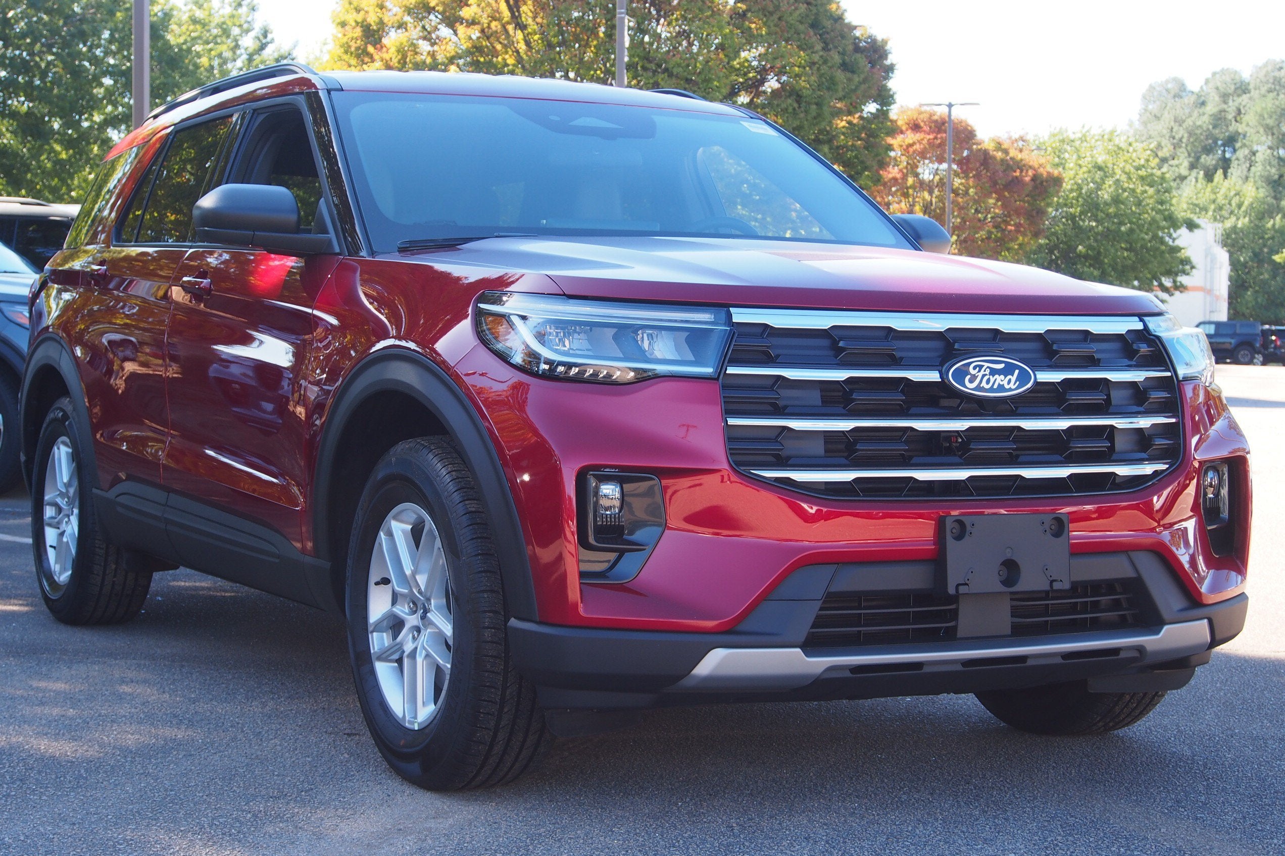 2027 Ford Explorer Active w/200A Pkg