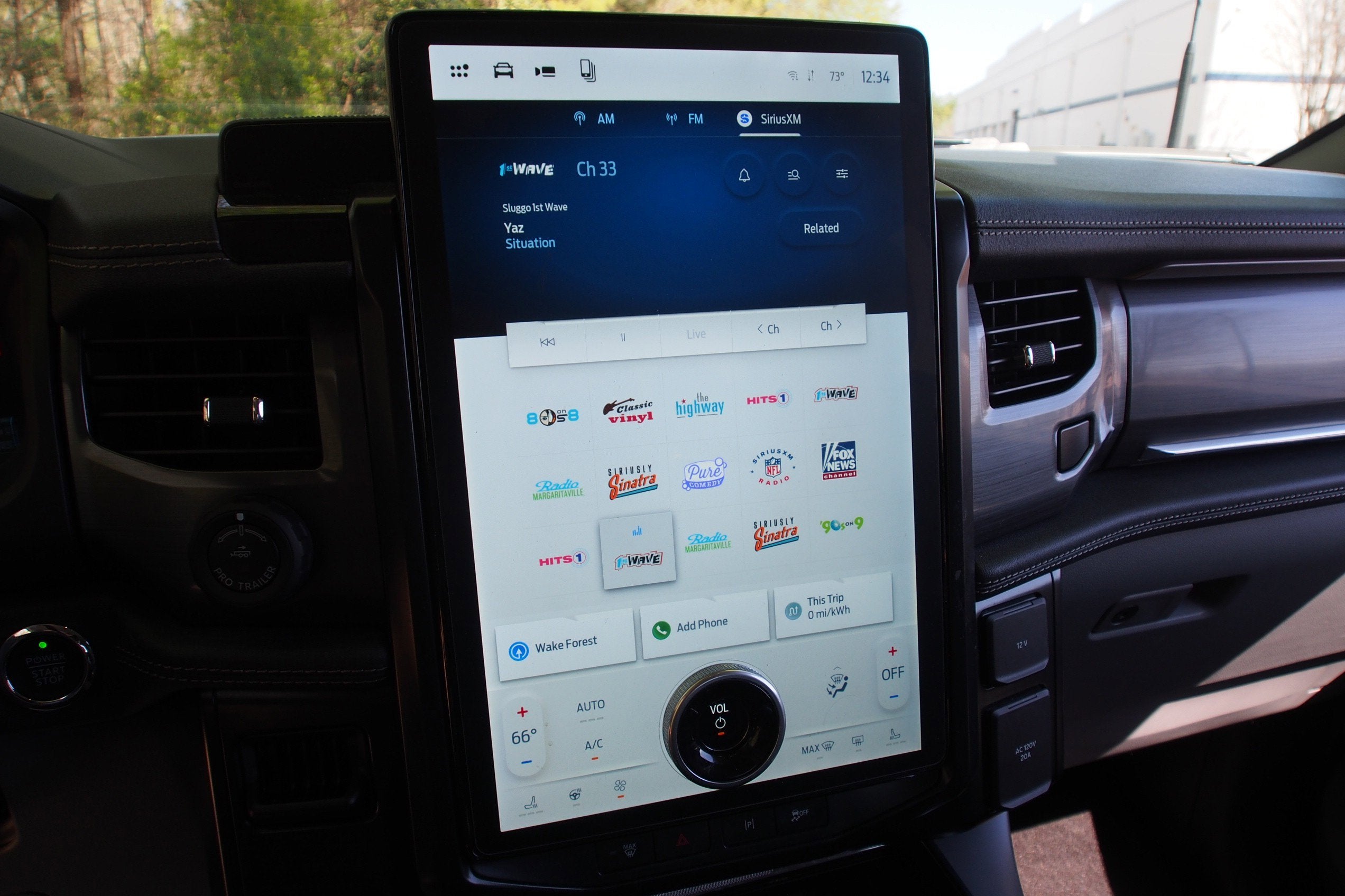 2024 Ford F-150 Lightning Flash