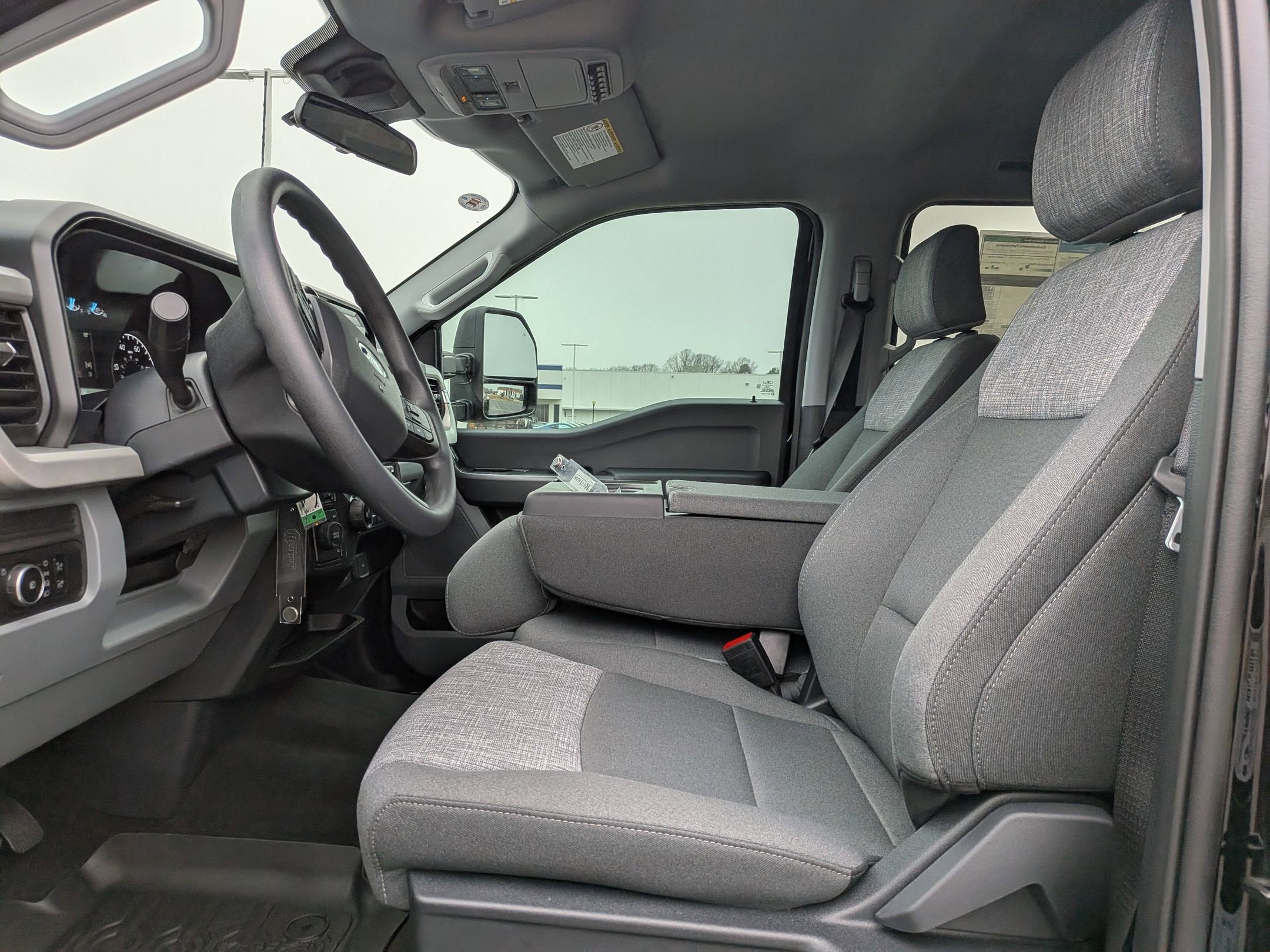 2026 Ford Super Duty F-450 DRW XLT