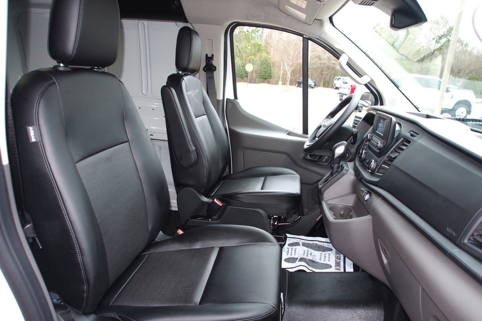 2025 Ford Transit Cargo Van Base