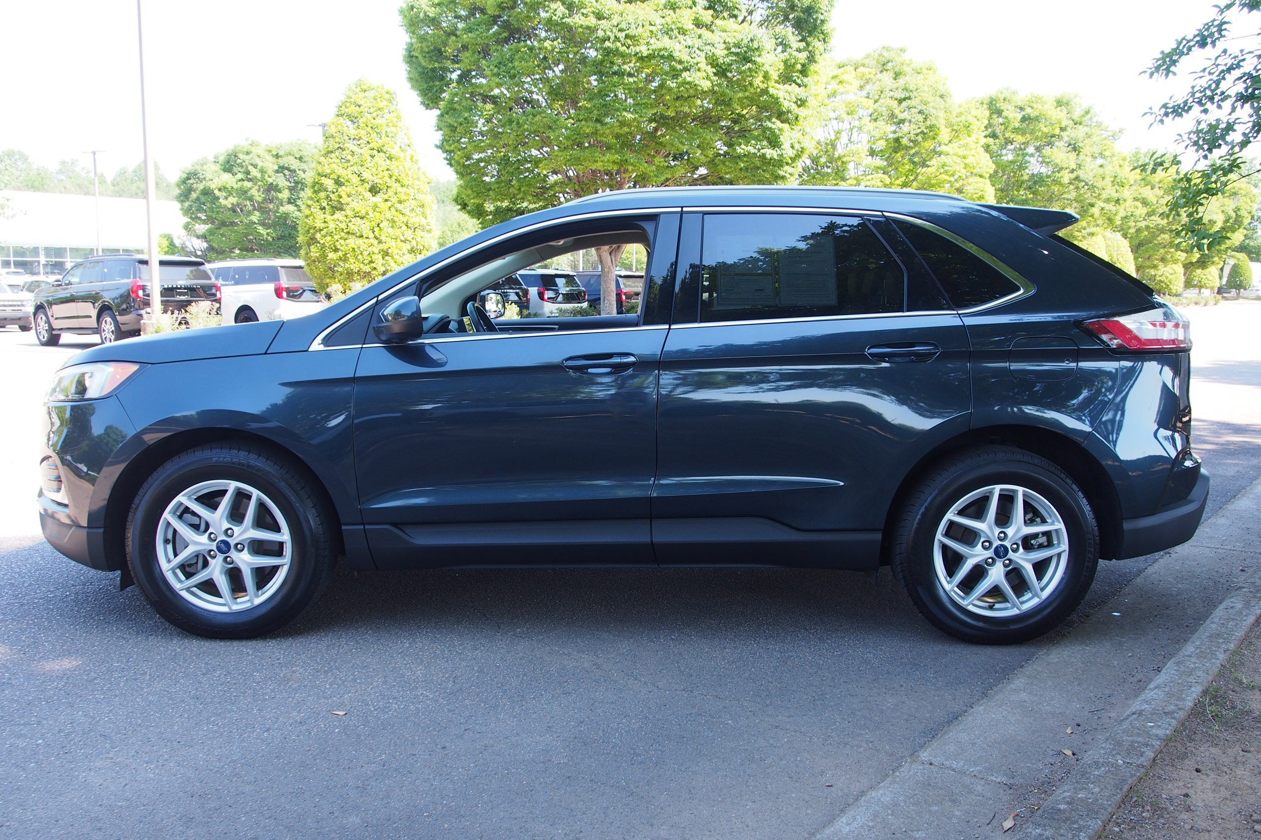 2022 Ford Edge SEL