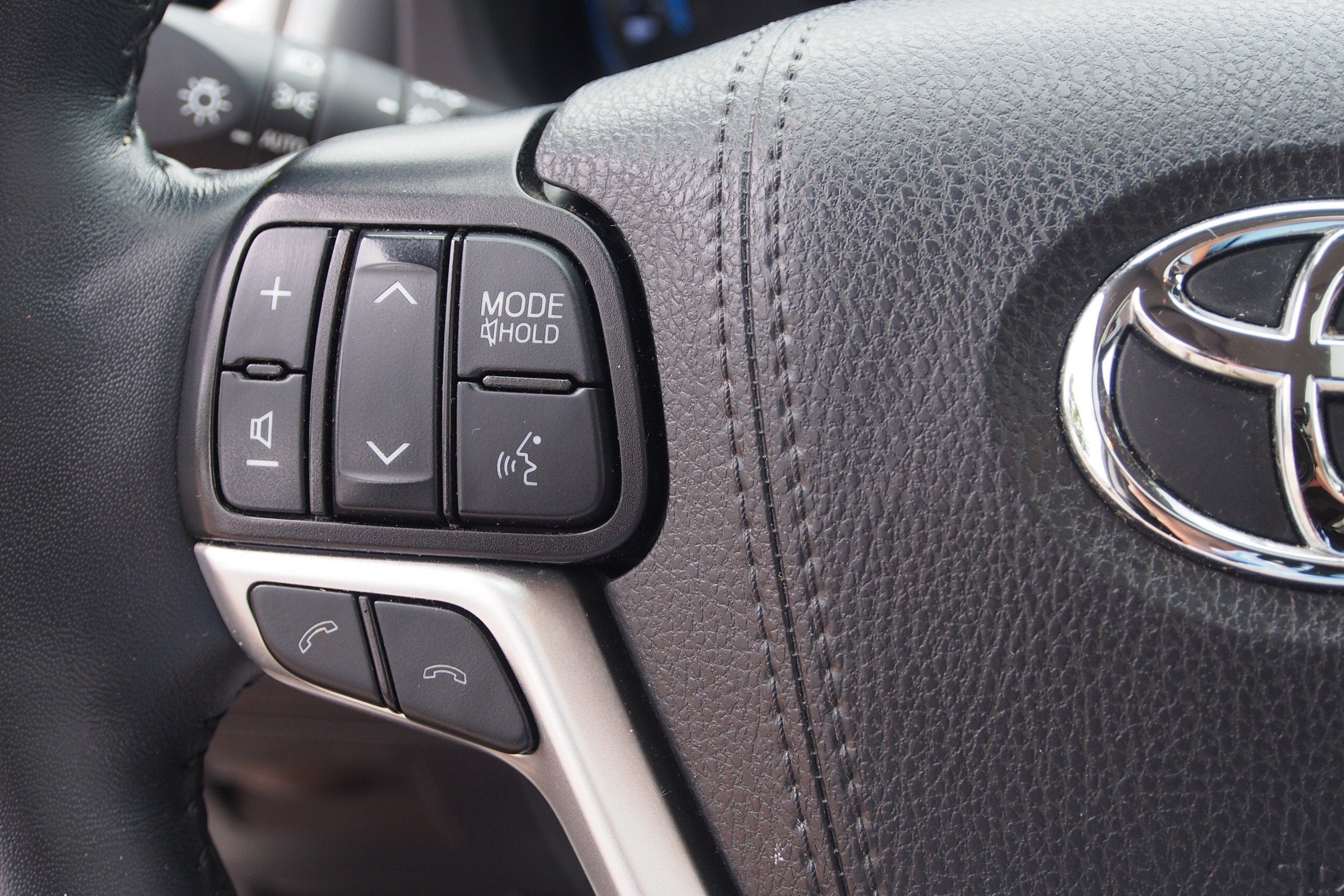 2019 Toyota Highlander Hybrid Limited Platinum