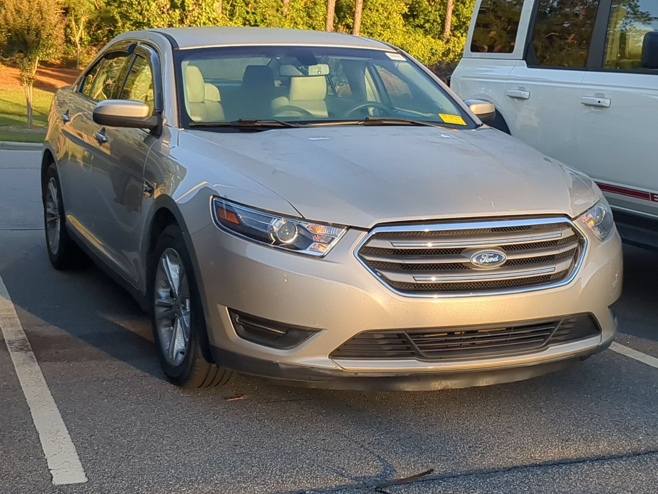 2017 Ford Taurus SEL