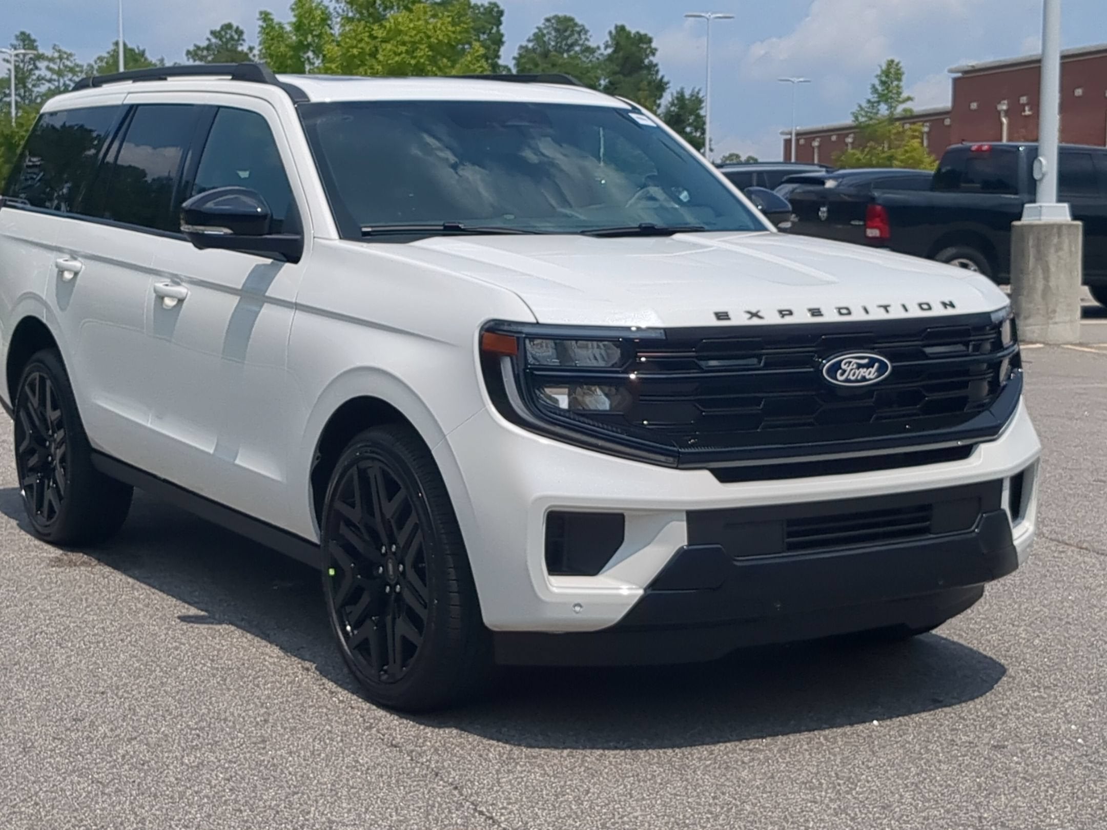 2027 Ford Expedition Platinum