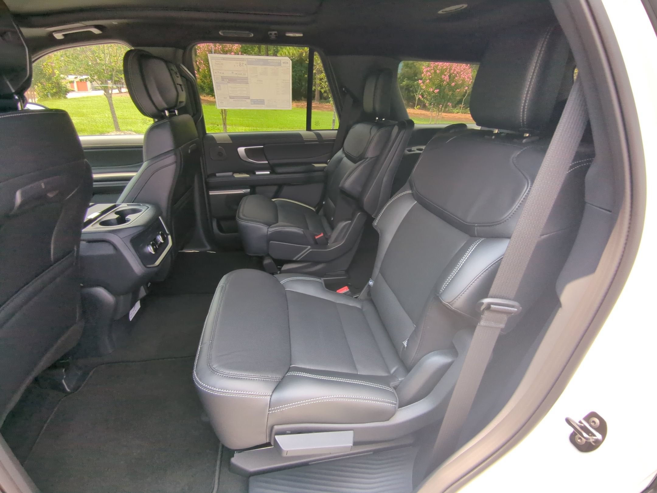 2027 Ford Expedition Platinum