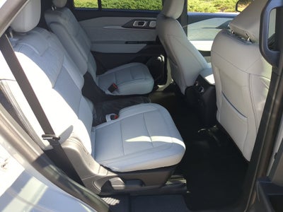 2027 Ford Explorer Platinum