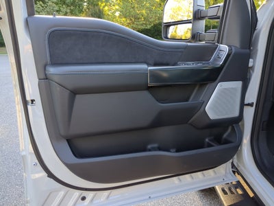 2026 Ford Super Duty F-250 SRW Platinum