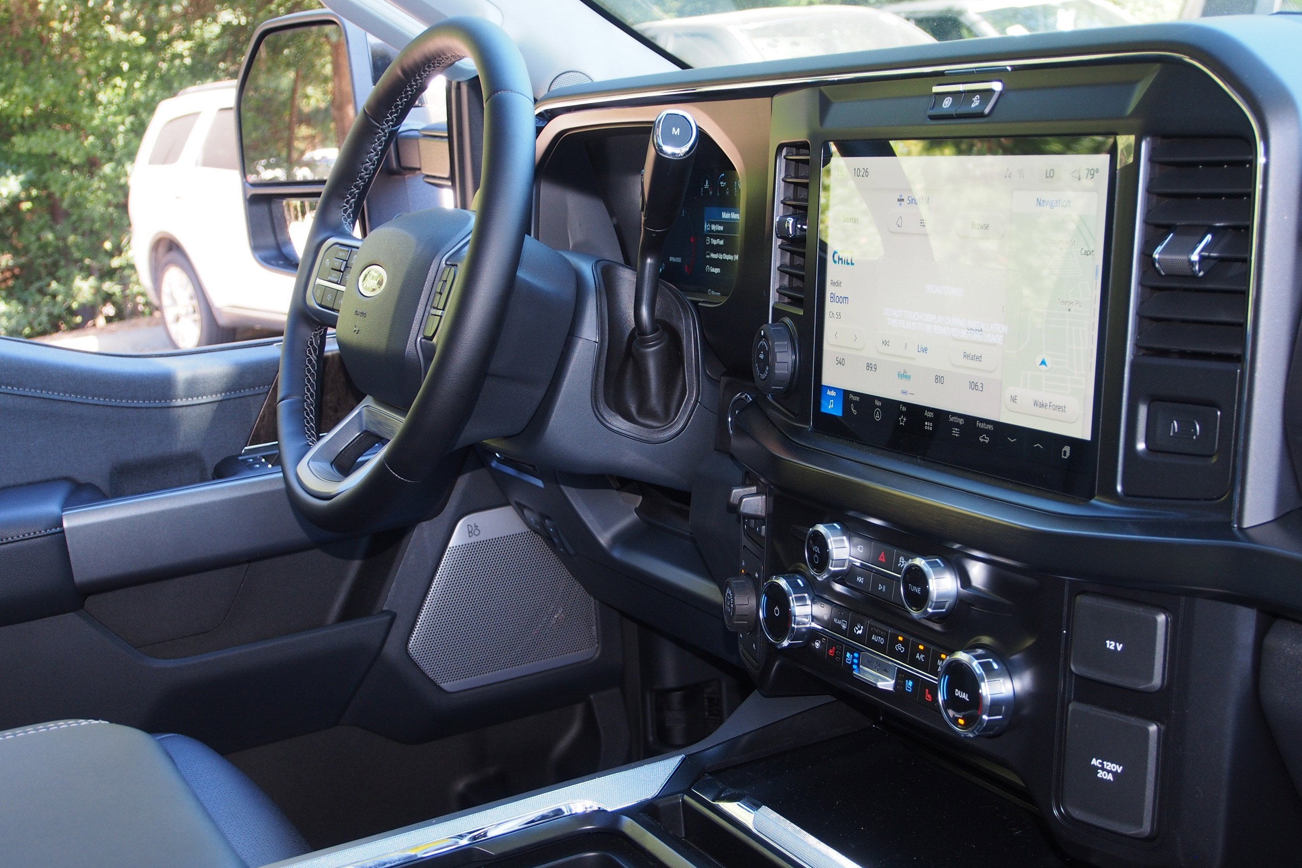 2025 Ford Super Duty F-350 SRW LARIAT