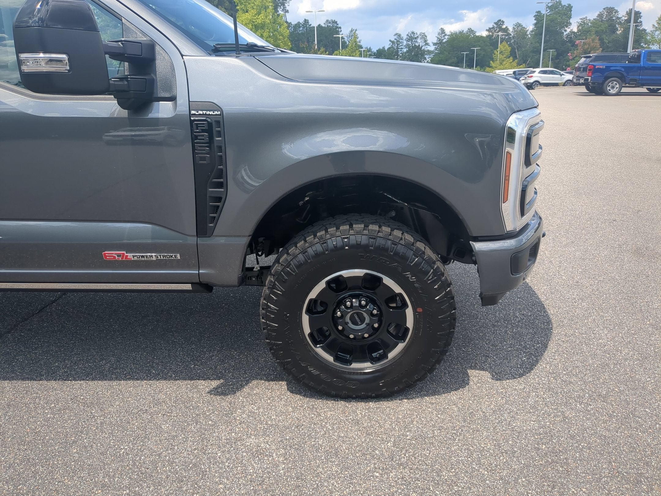 2026 Ford Super Duty F-350 SRW Platinum
