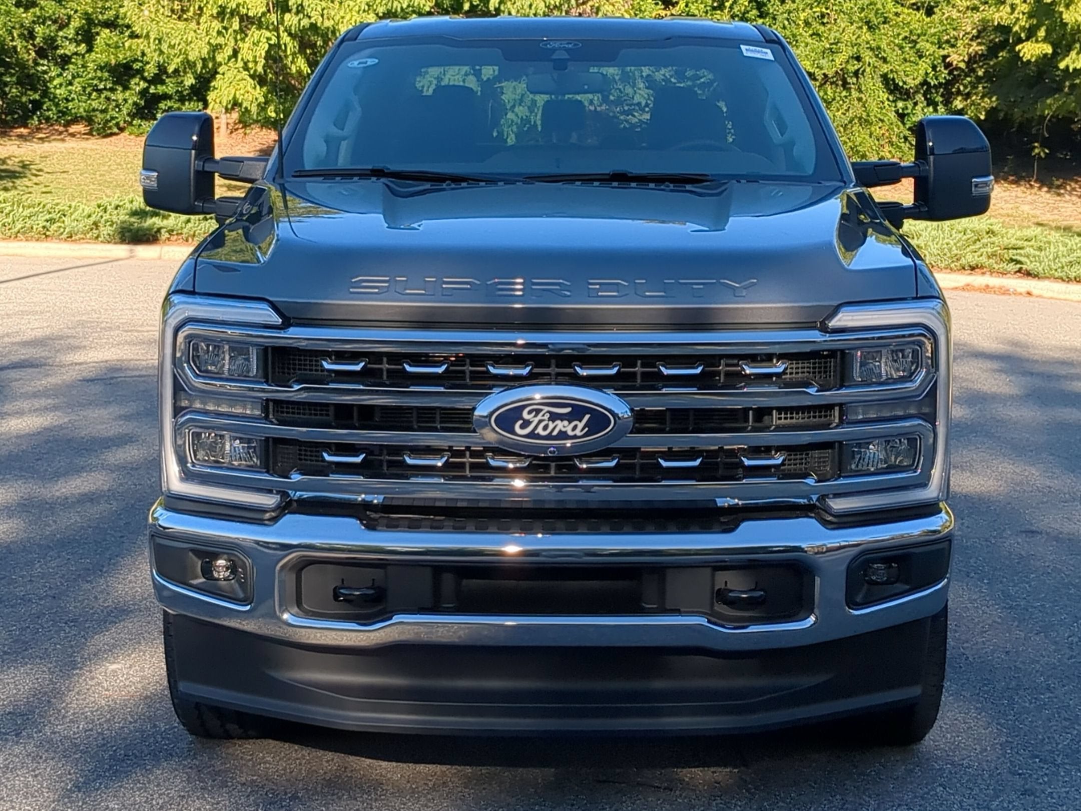 2027 Ford Super Duty F-350 SRW LARIAT