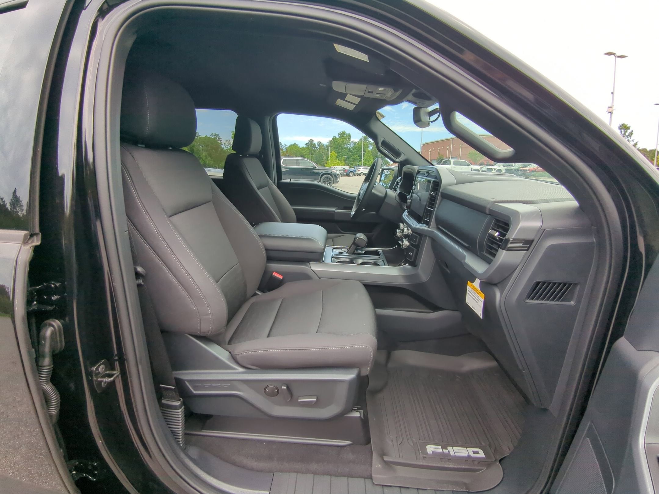 2026 Ford F-150 XLT - Crossroads Courtesy Demo