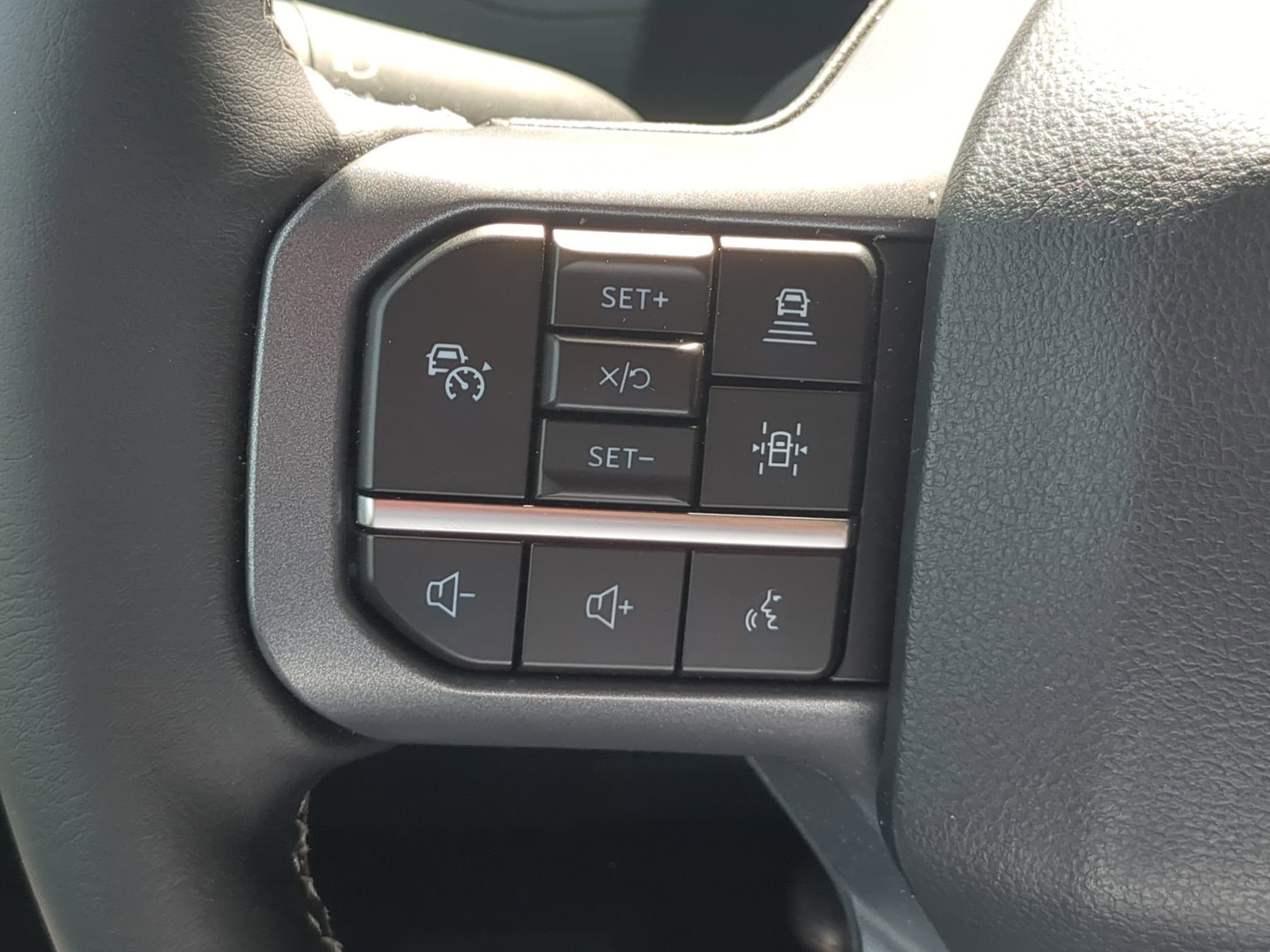 2025 Ford F-150 XLT - Crossroads Courtesy Demo