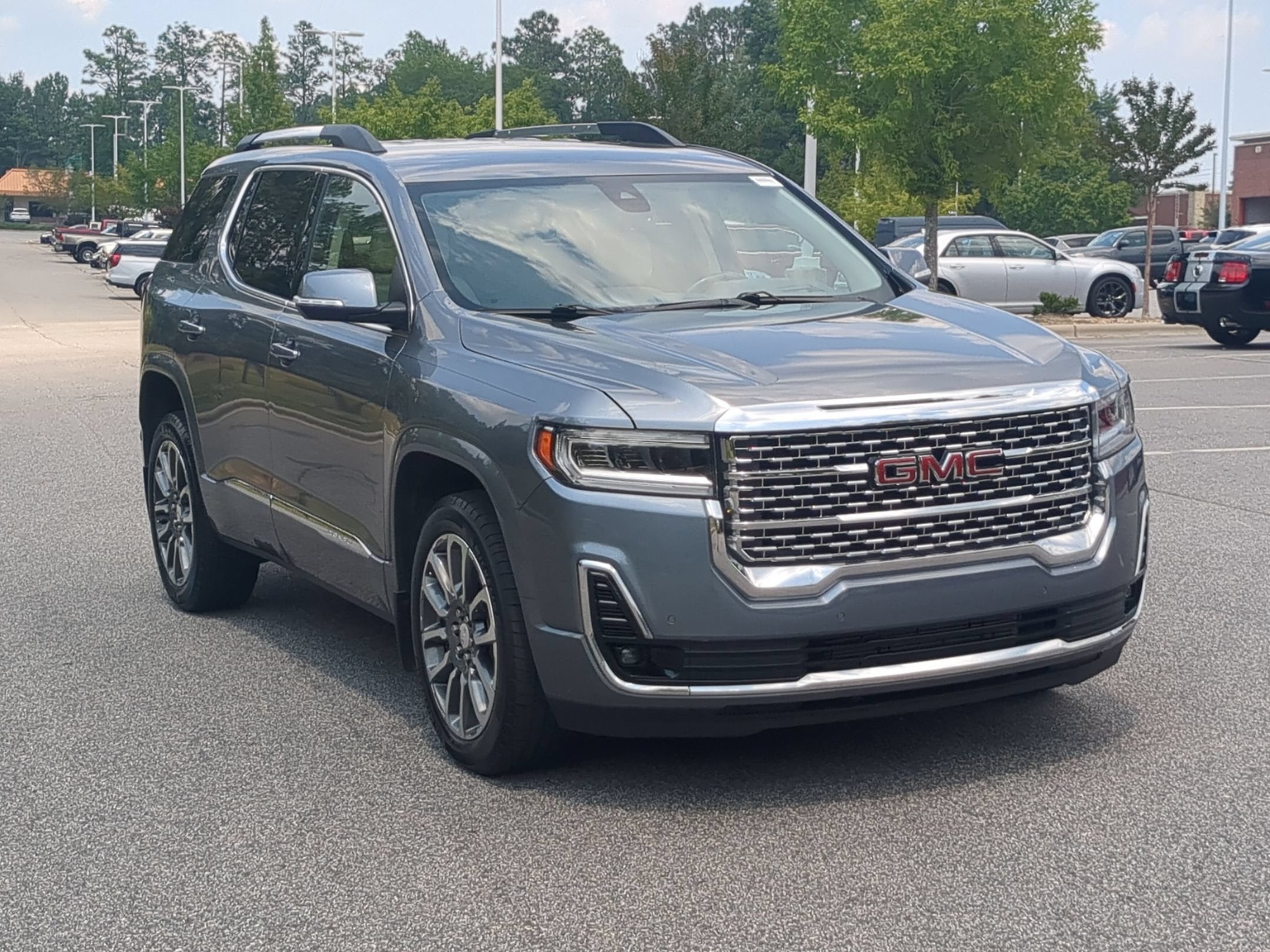 2022 GMC Acadia Denali