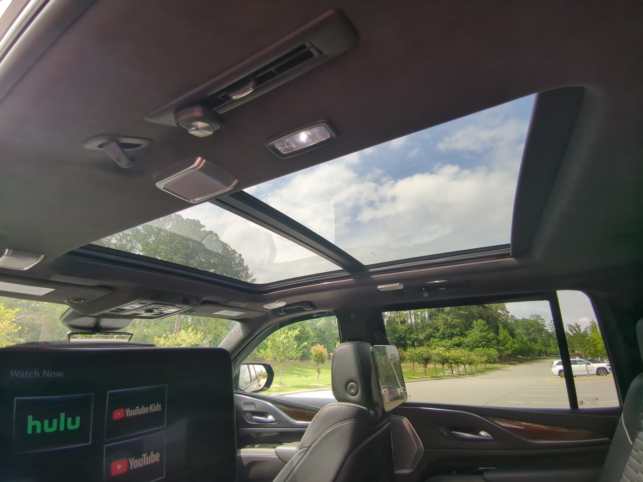 2024 Cadillac Escalade ESV 4WD Sport Platinum