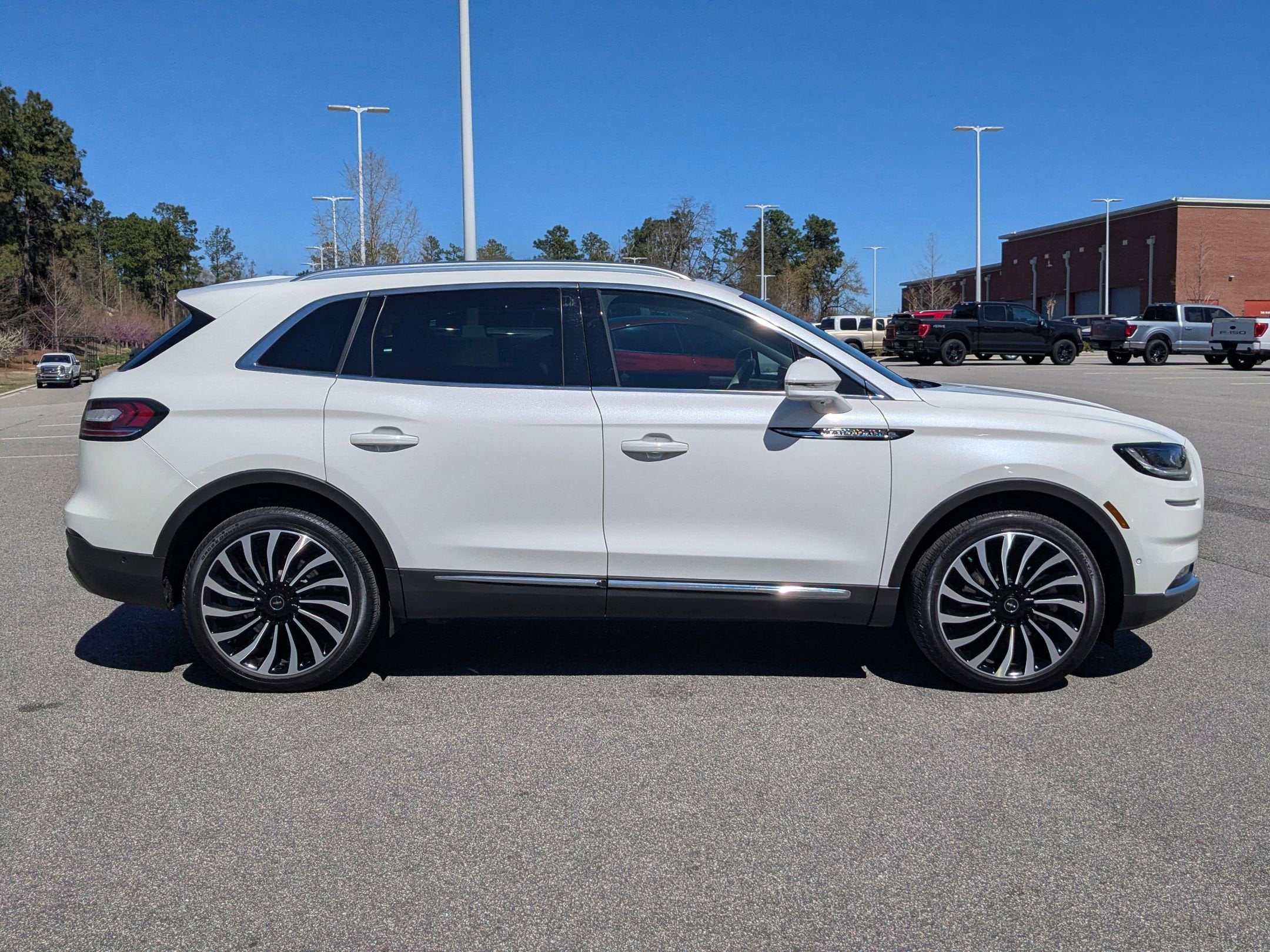 2023 Lincoln Nautilus Black Label