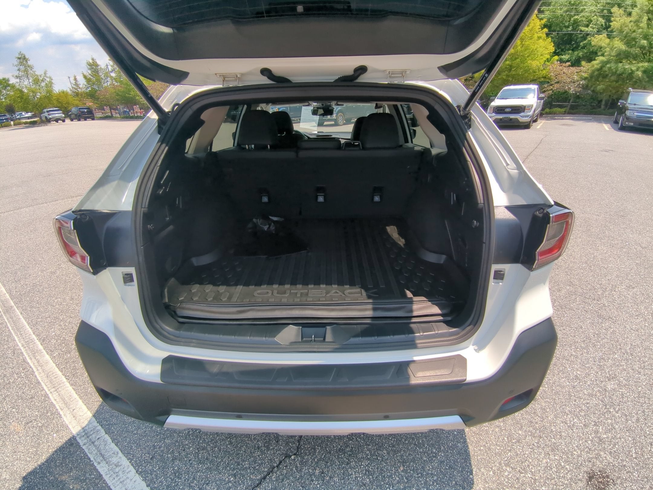 2023 Subaru Outback Touring XT