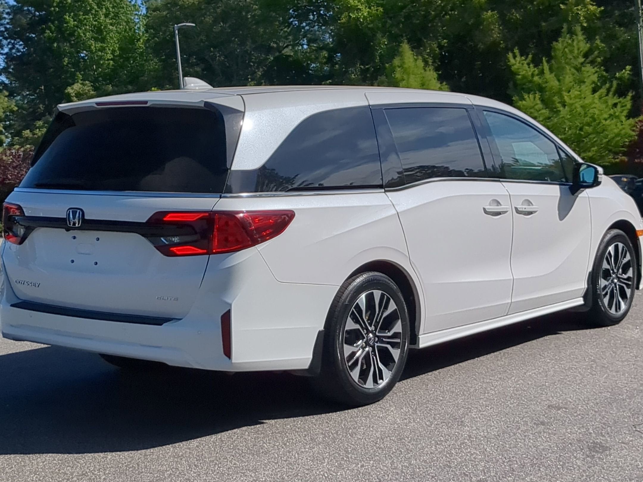 2025 Honda Odyssey Elite