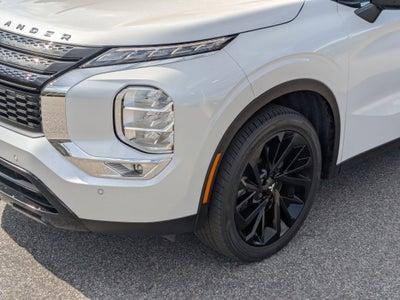 2023 Mitsubishi Outlander SE