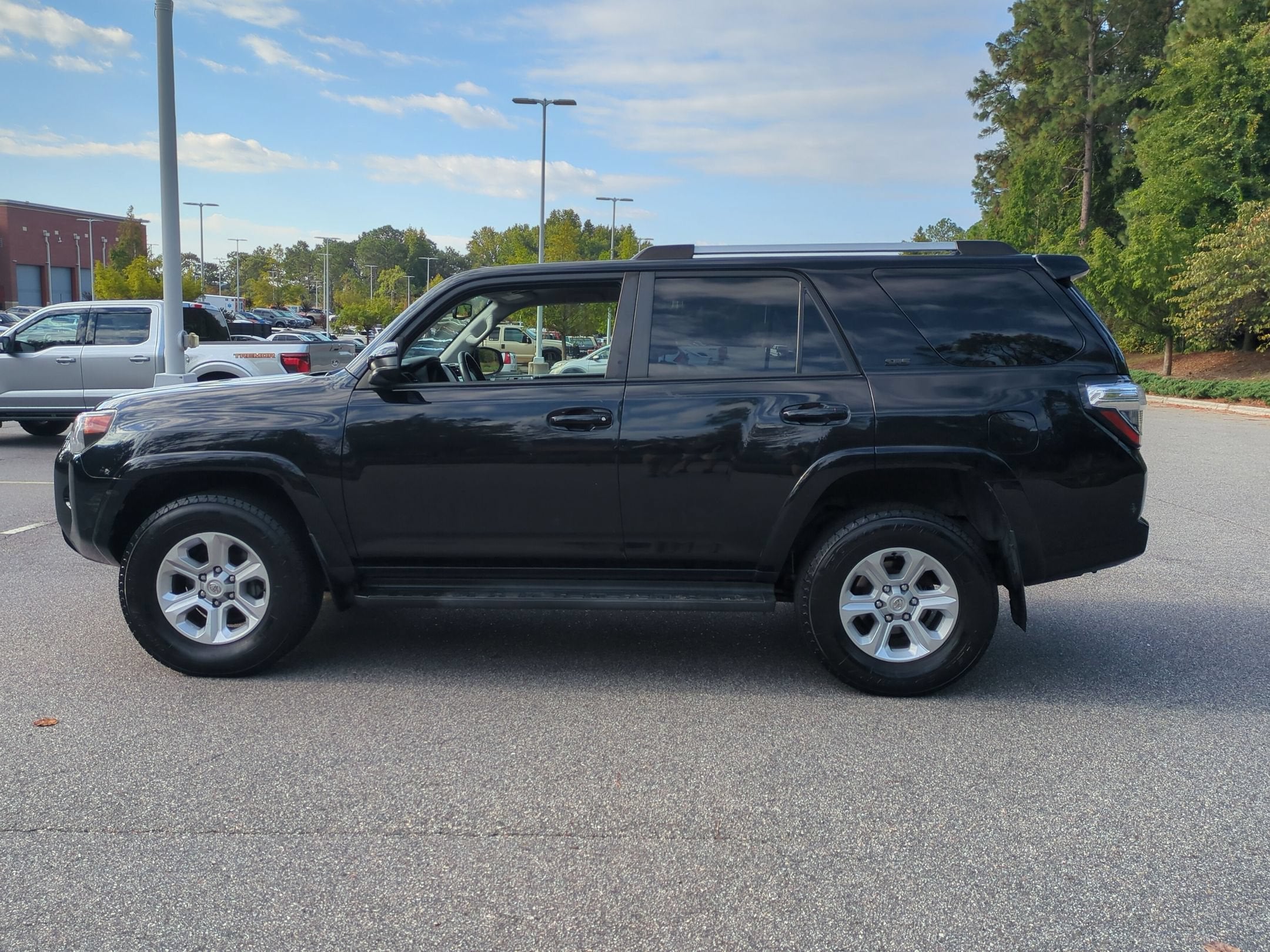 2022 Toyota 4Runner SR5