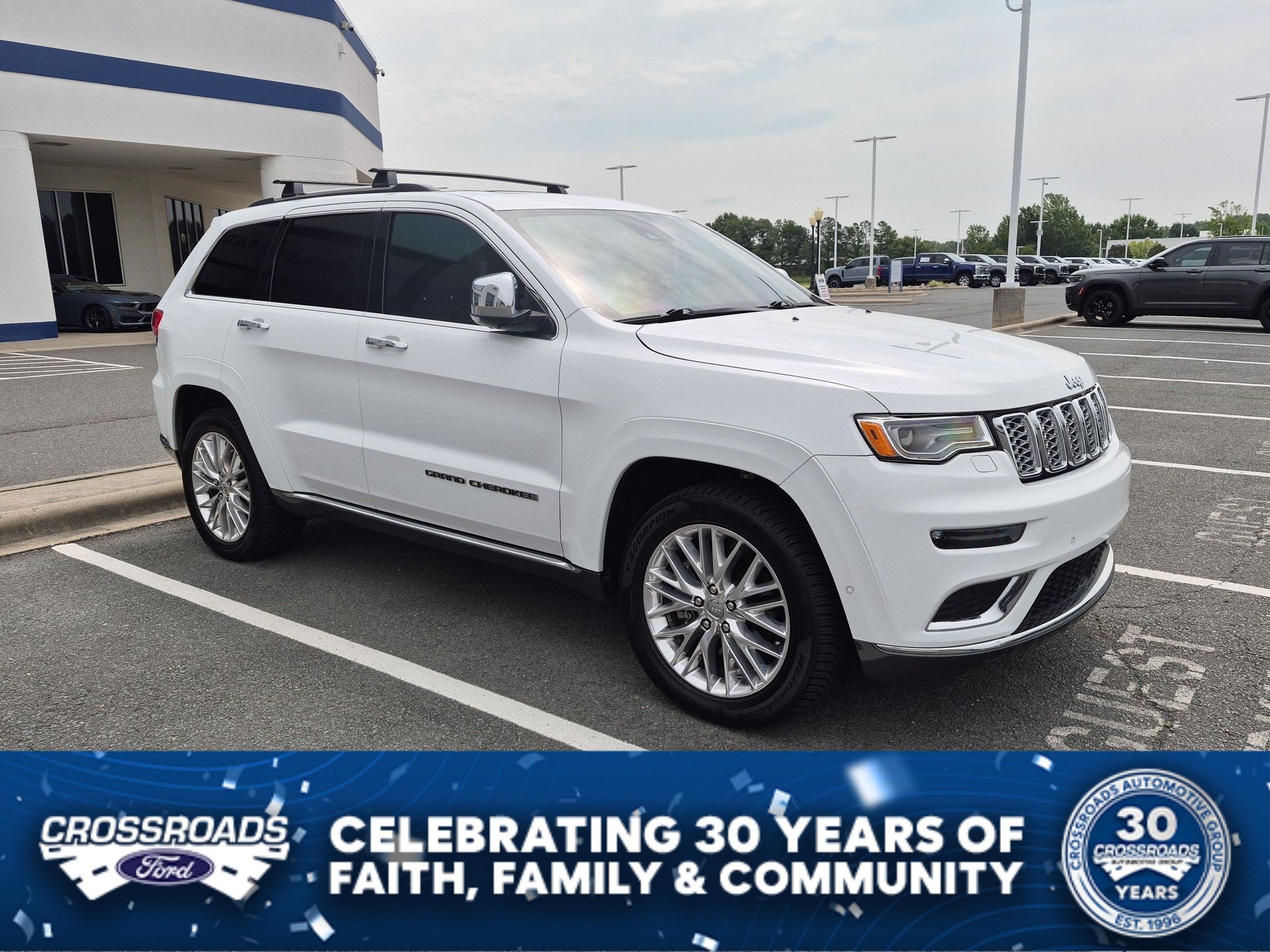 2017 Jeep Grand Cherokee Summit