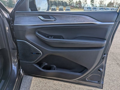 2022 Jeep Grand Cherokee Overland