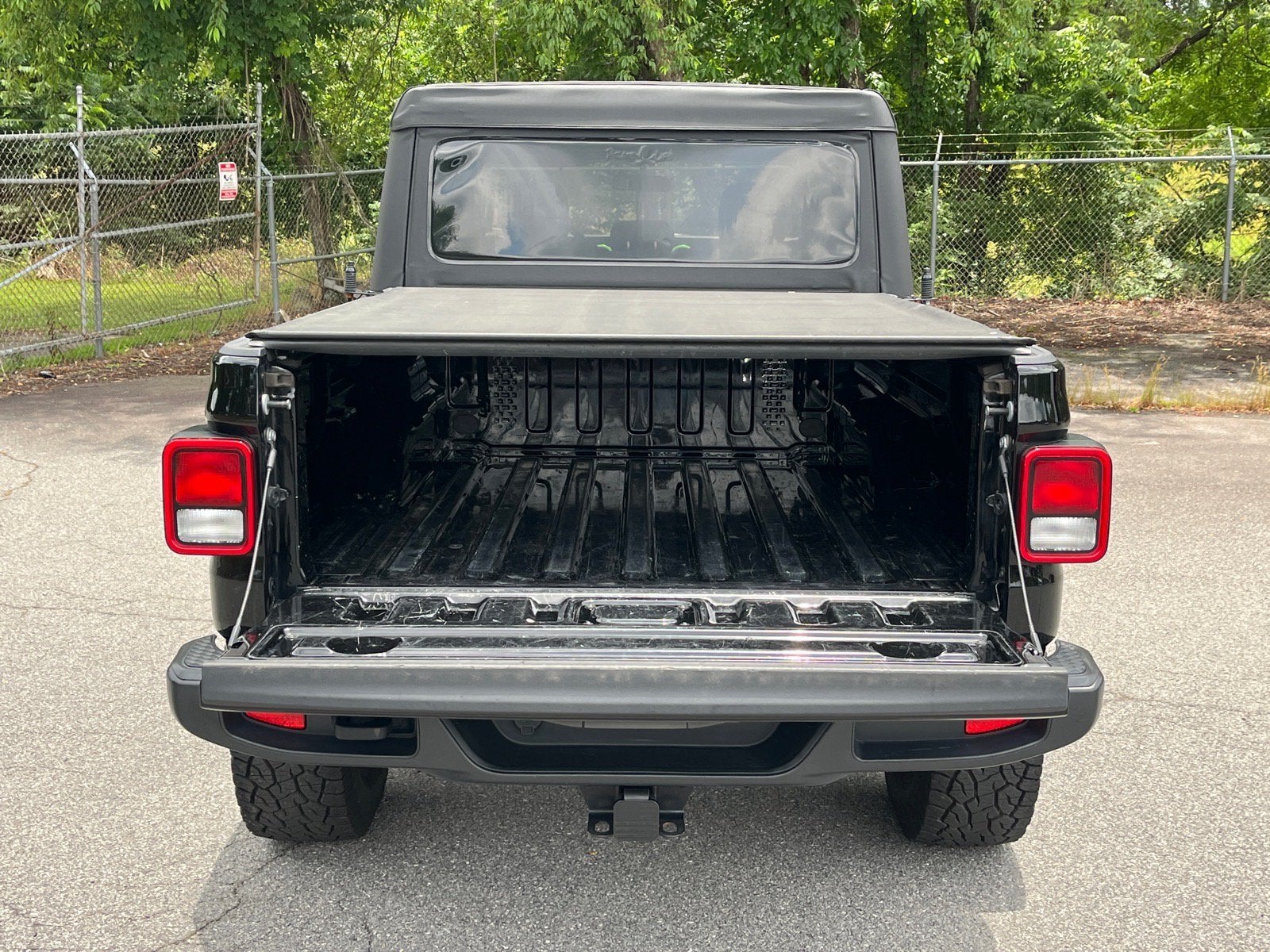 2021 Jeep Gladiator Willys