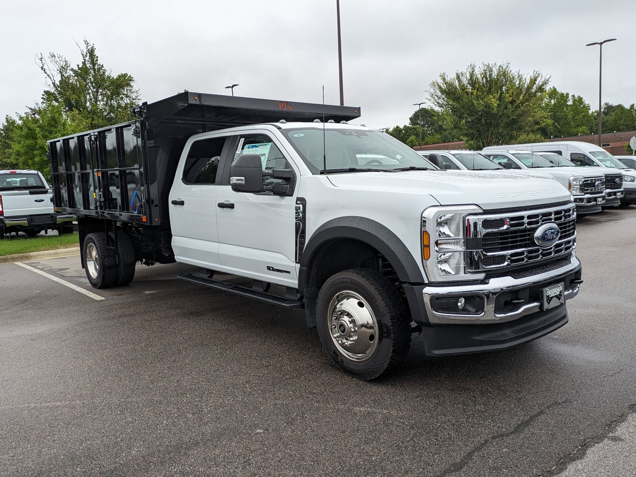 2025 Ford Super Duty F-550 DRW XL