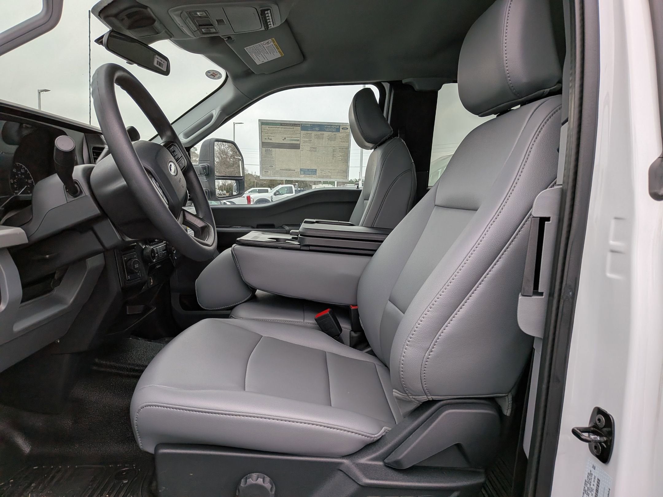 2025 Ford Super Duty F-350 SRW XL