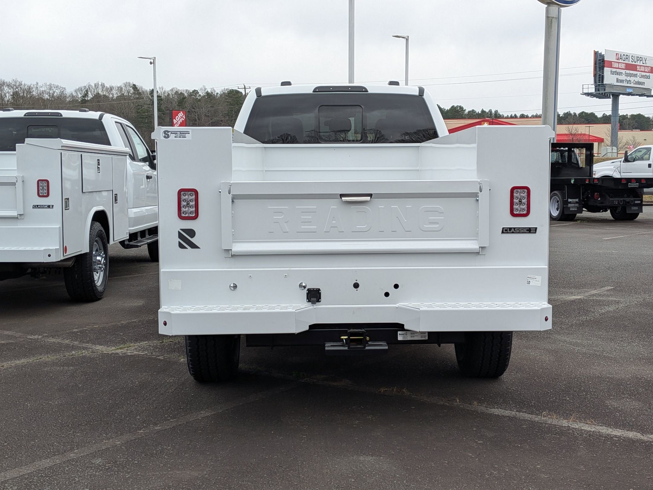 2025 Ford Super Duty F-350 SRW XL