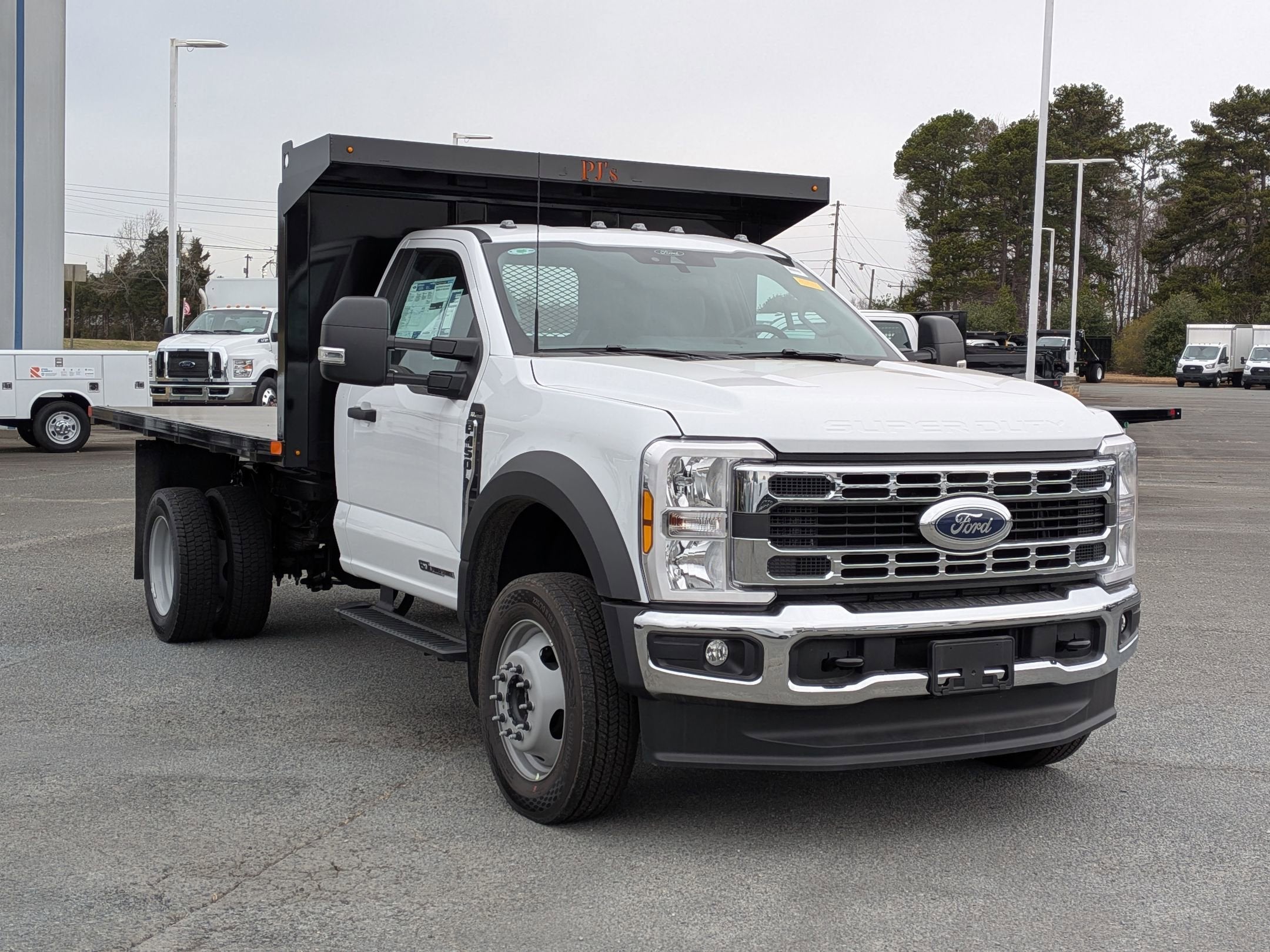 2026 Ford Super Duty F-350 DRW XL