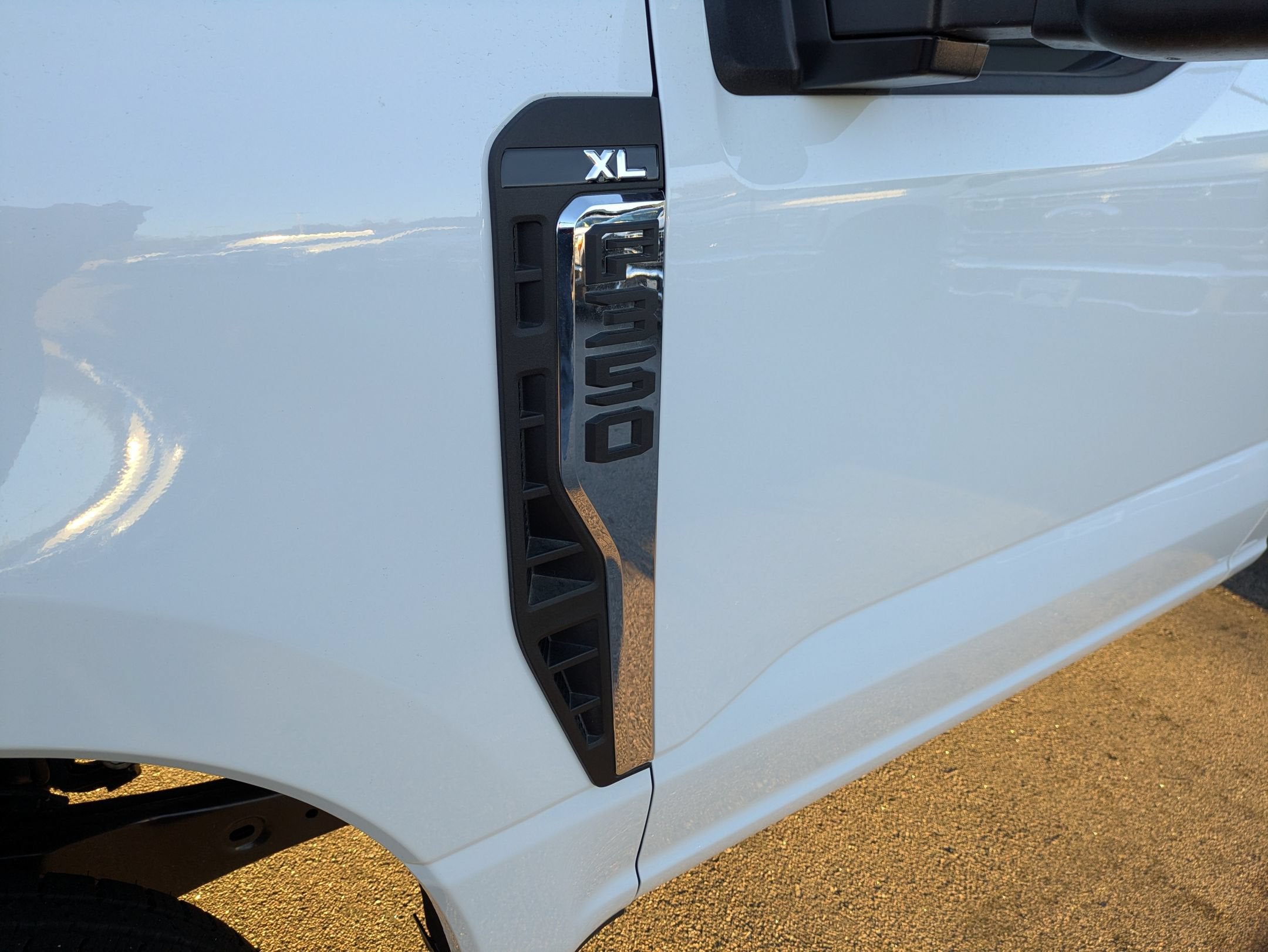 2026 Ford Super Duty F-350 DRW XL PJs12ft Flatbed Dump