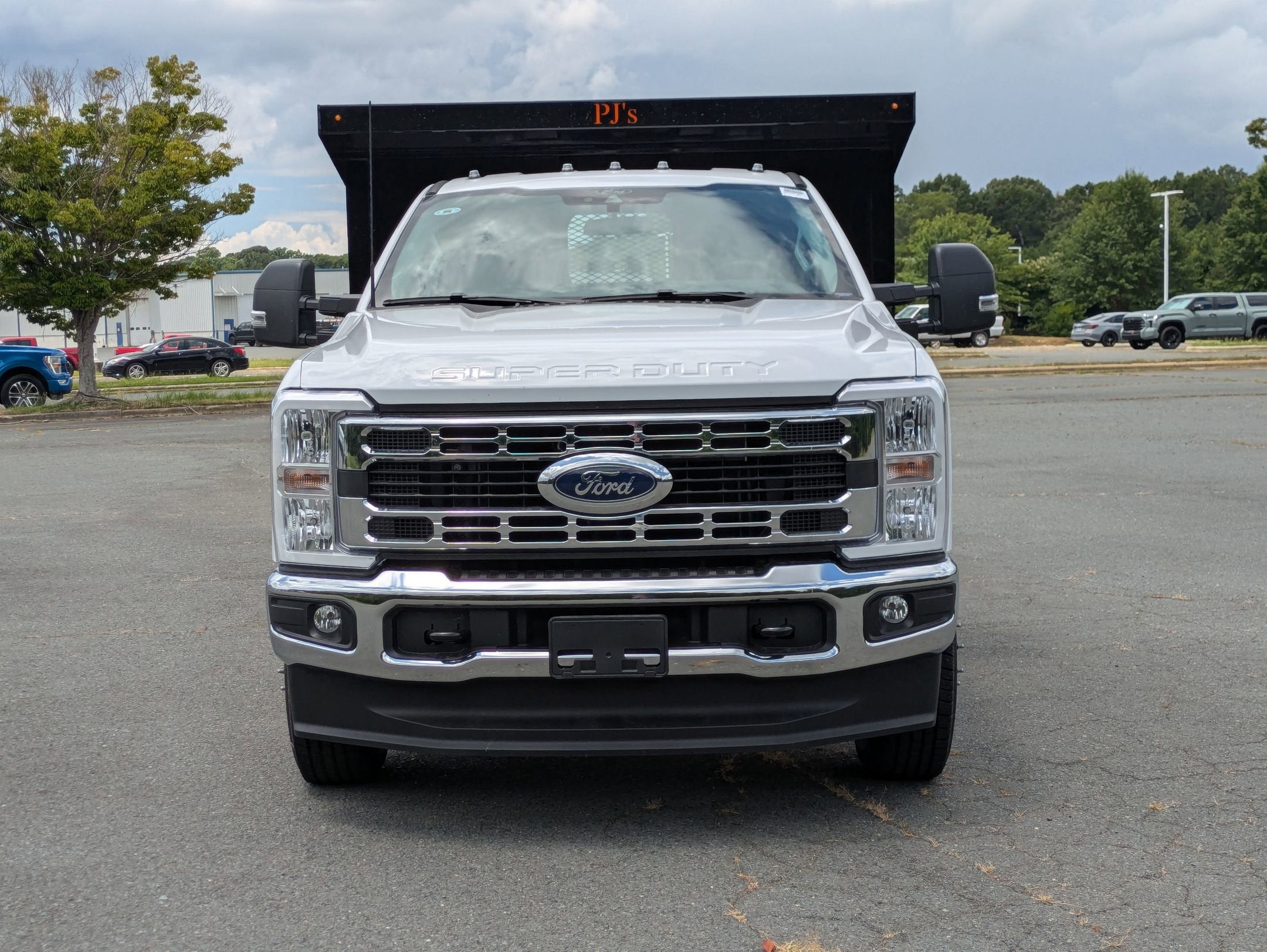 2025 Ford Super Duty F-350 DRW XL