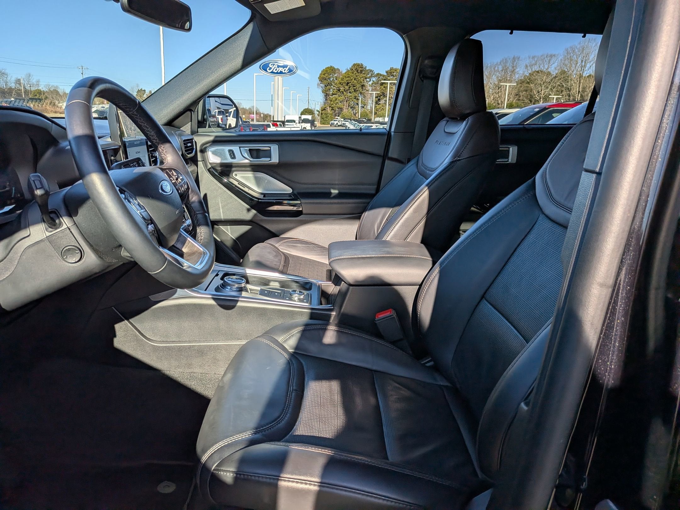 2022 Ford Explorer Platinum