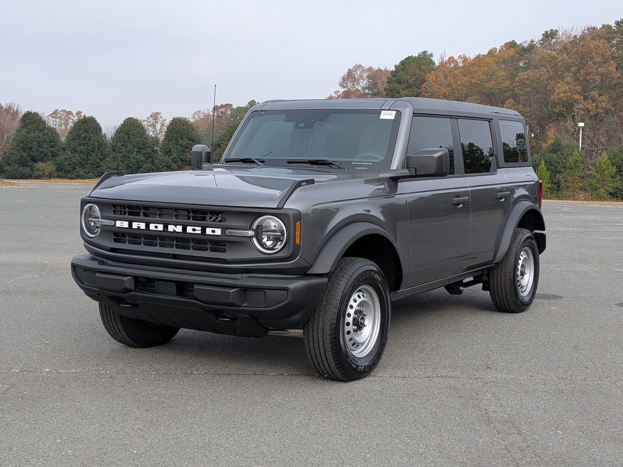 2025 Ford Bronco Base