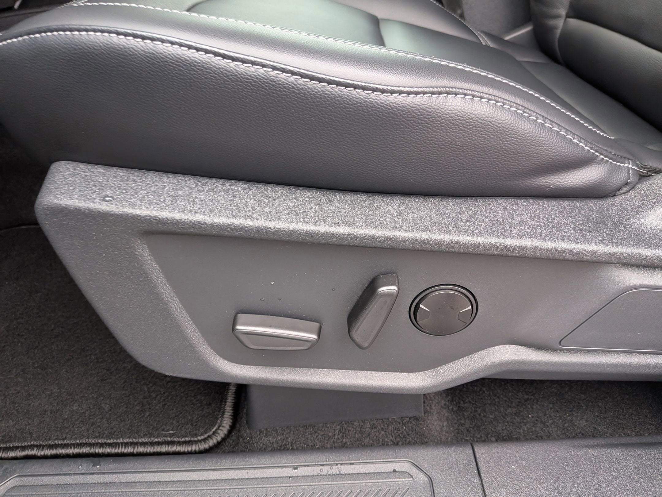 2025 Ford Bronco Outer Bank Custom Wheels / Lift