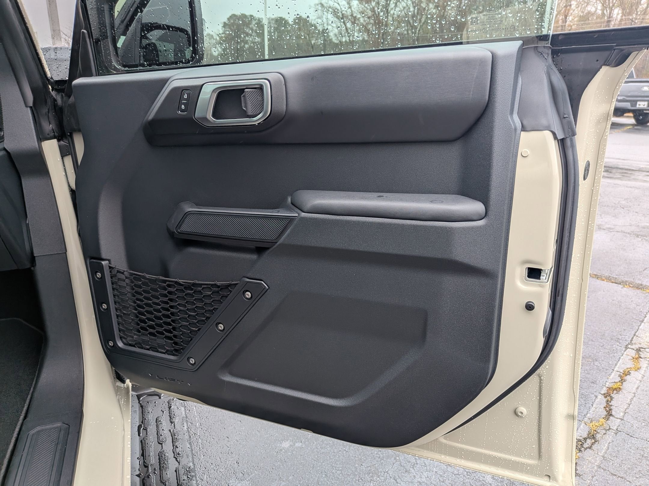 2025 Ford Bronco Outer Bank Custom Wheels / Lift