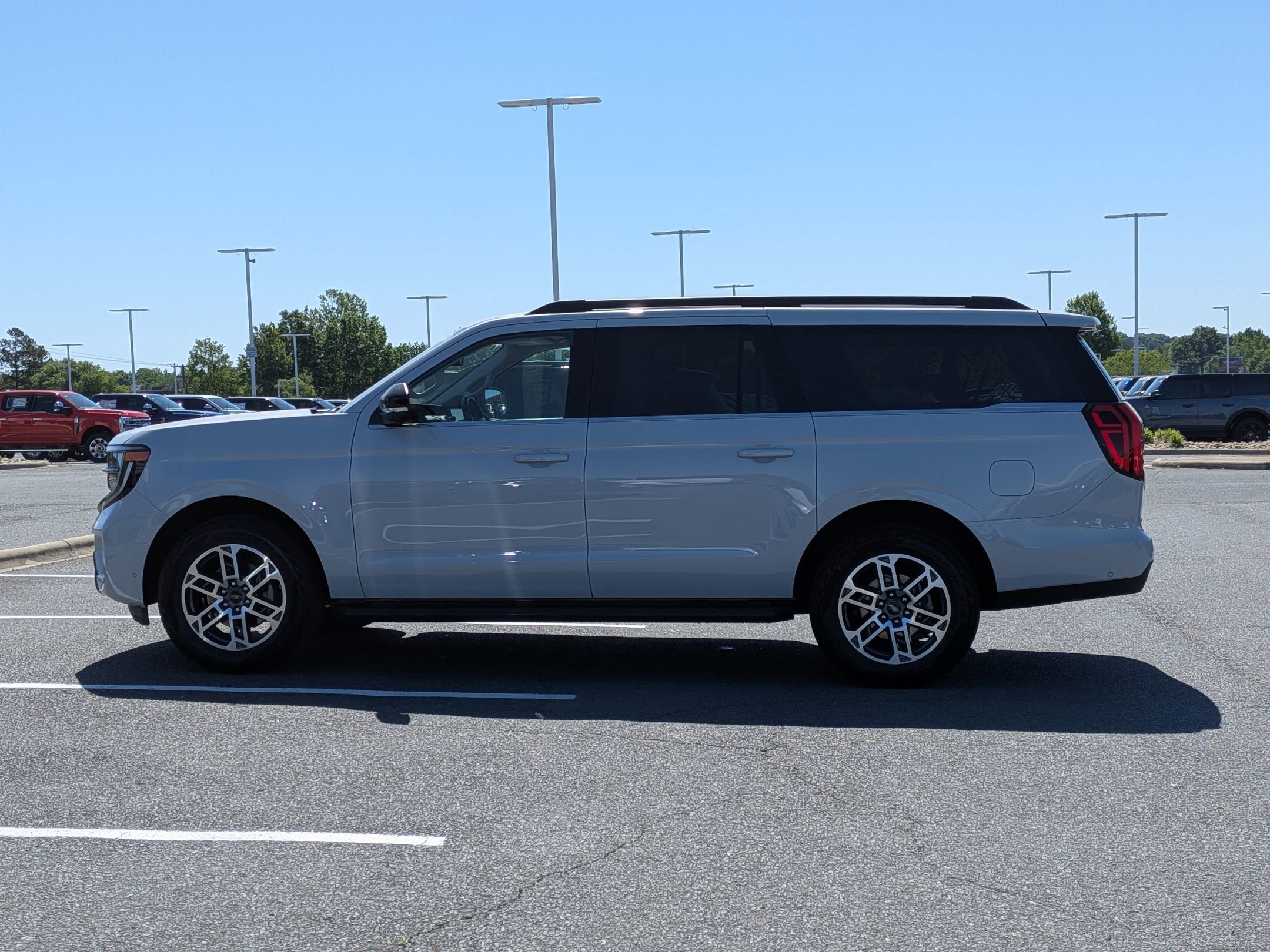 2025 Ford Expedition Max Active