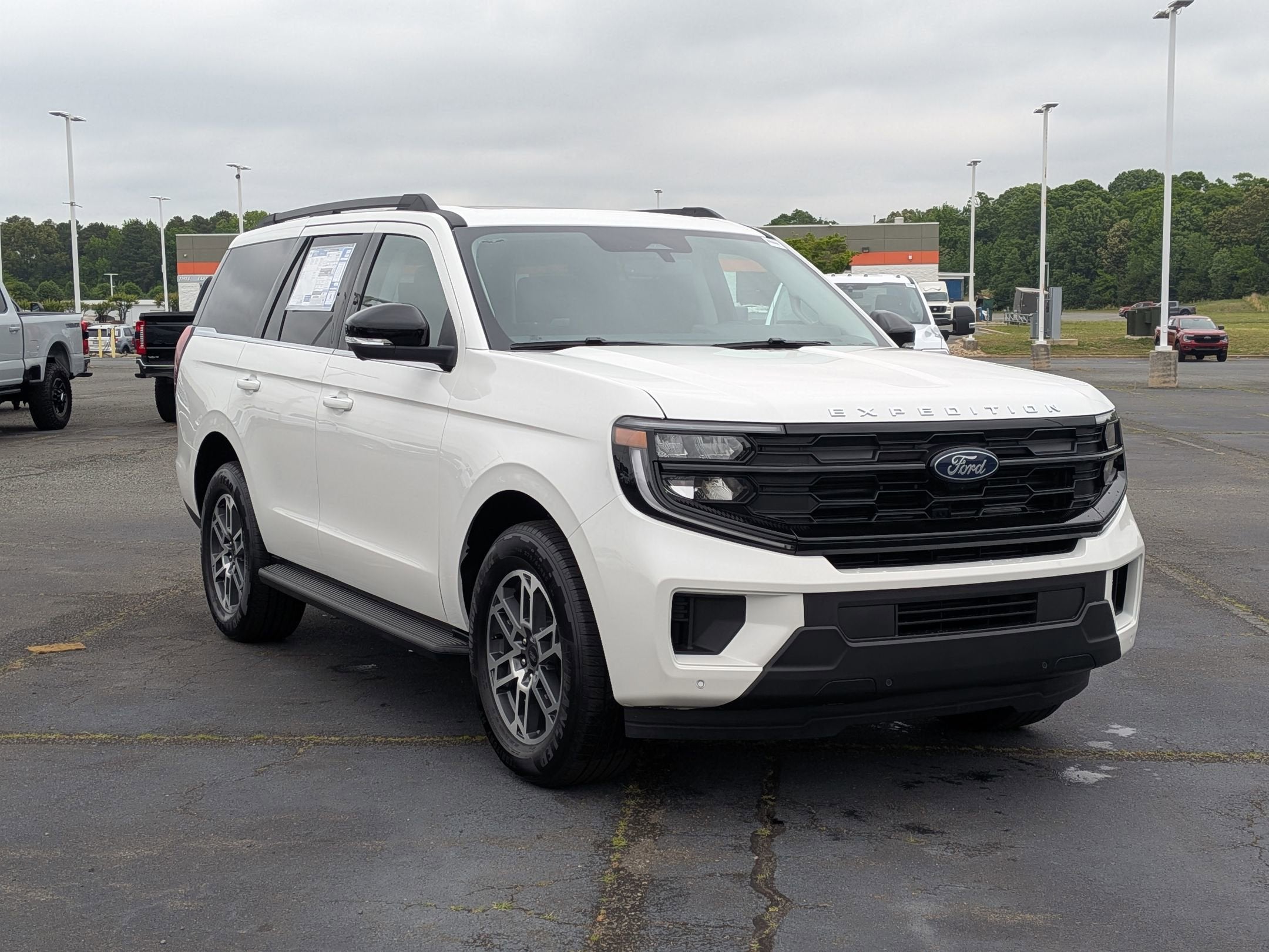 2026 Ford Expedition Active