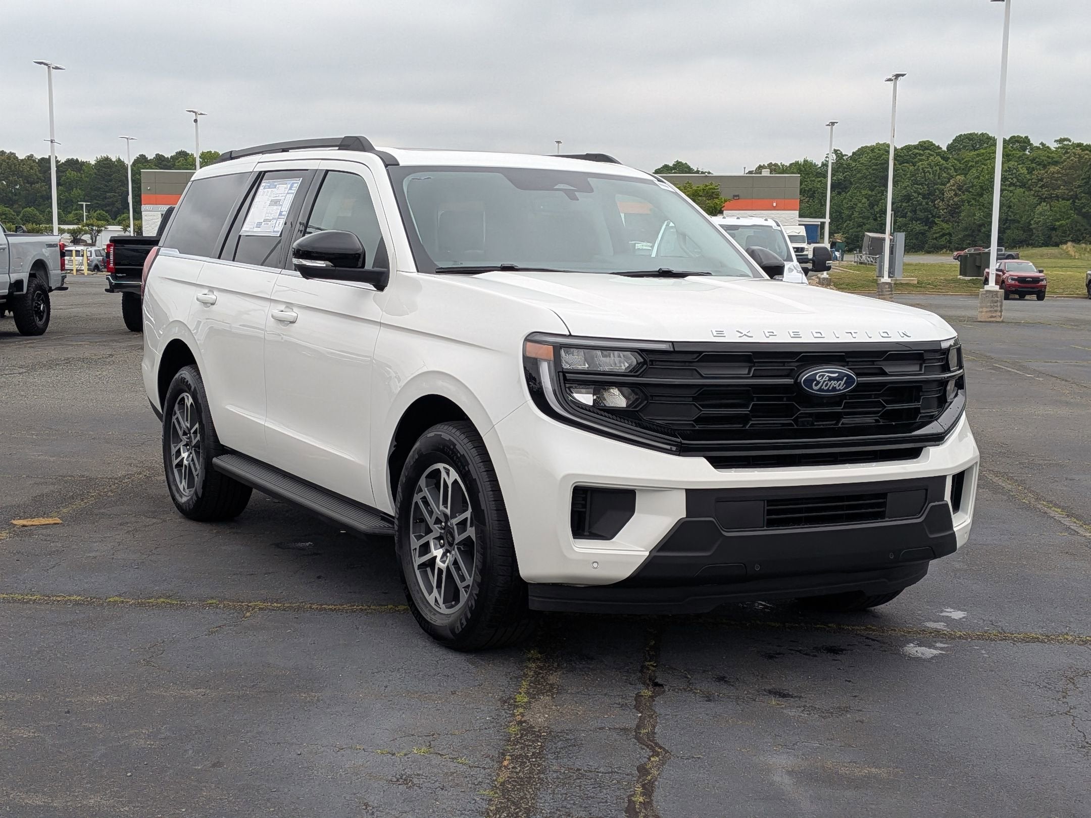 2026 Ford Expedition Active