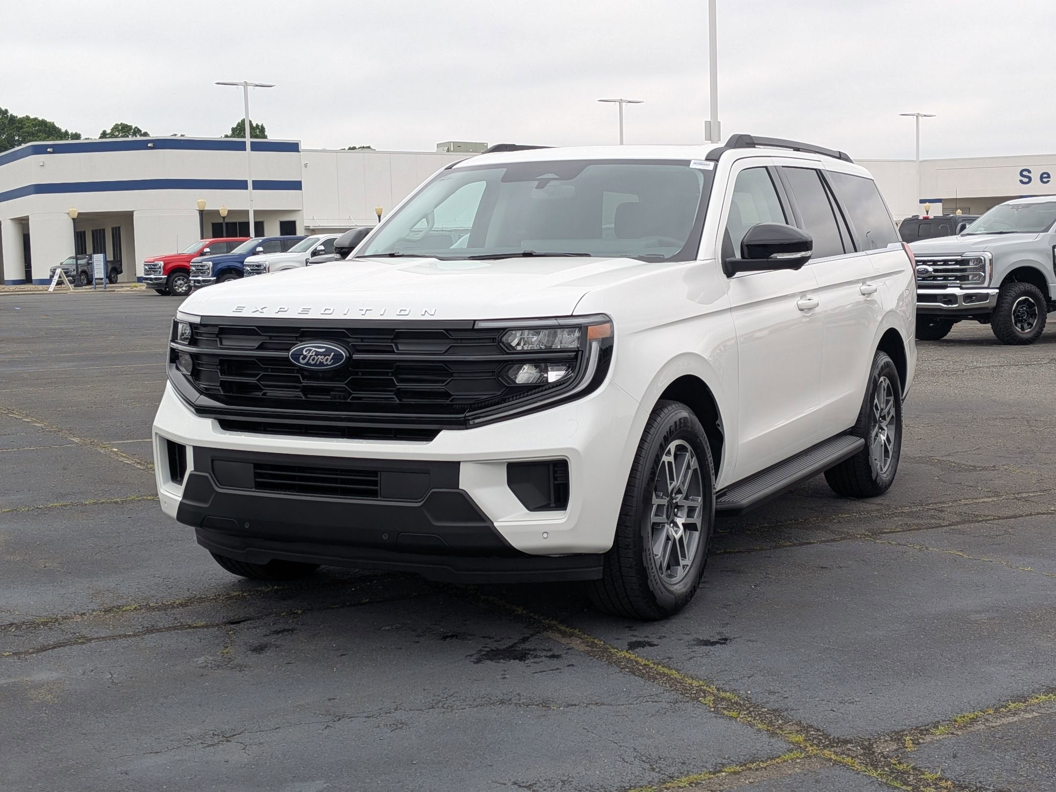 2026 Ford Expedition Active