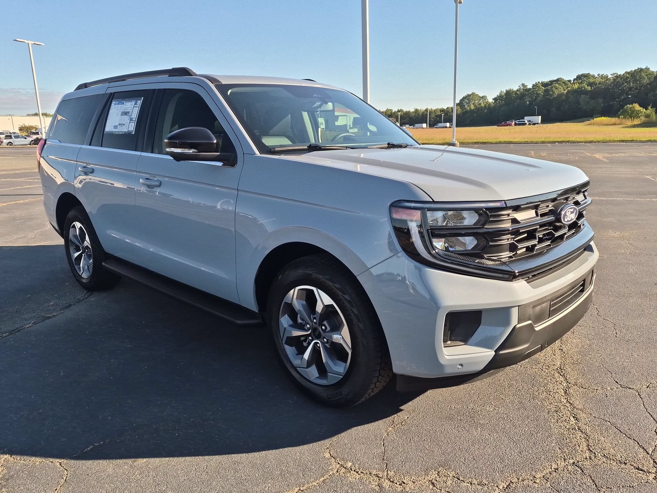 2027 Ford Expedition Active