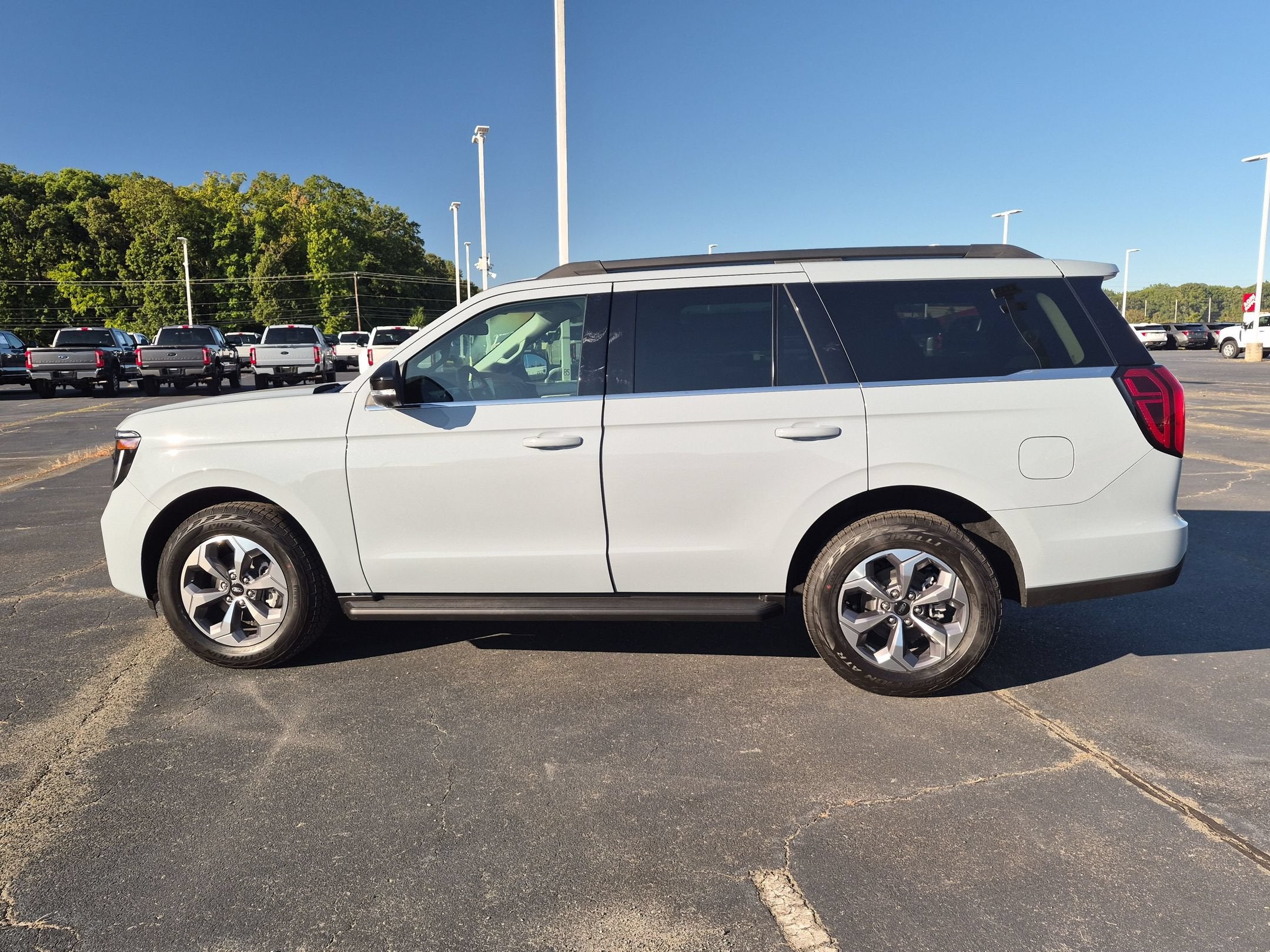 2027 Ford Expedition Active