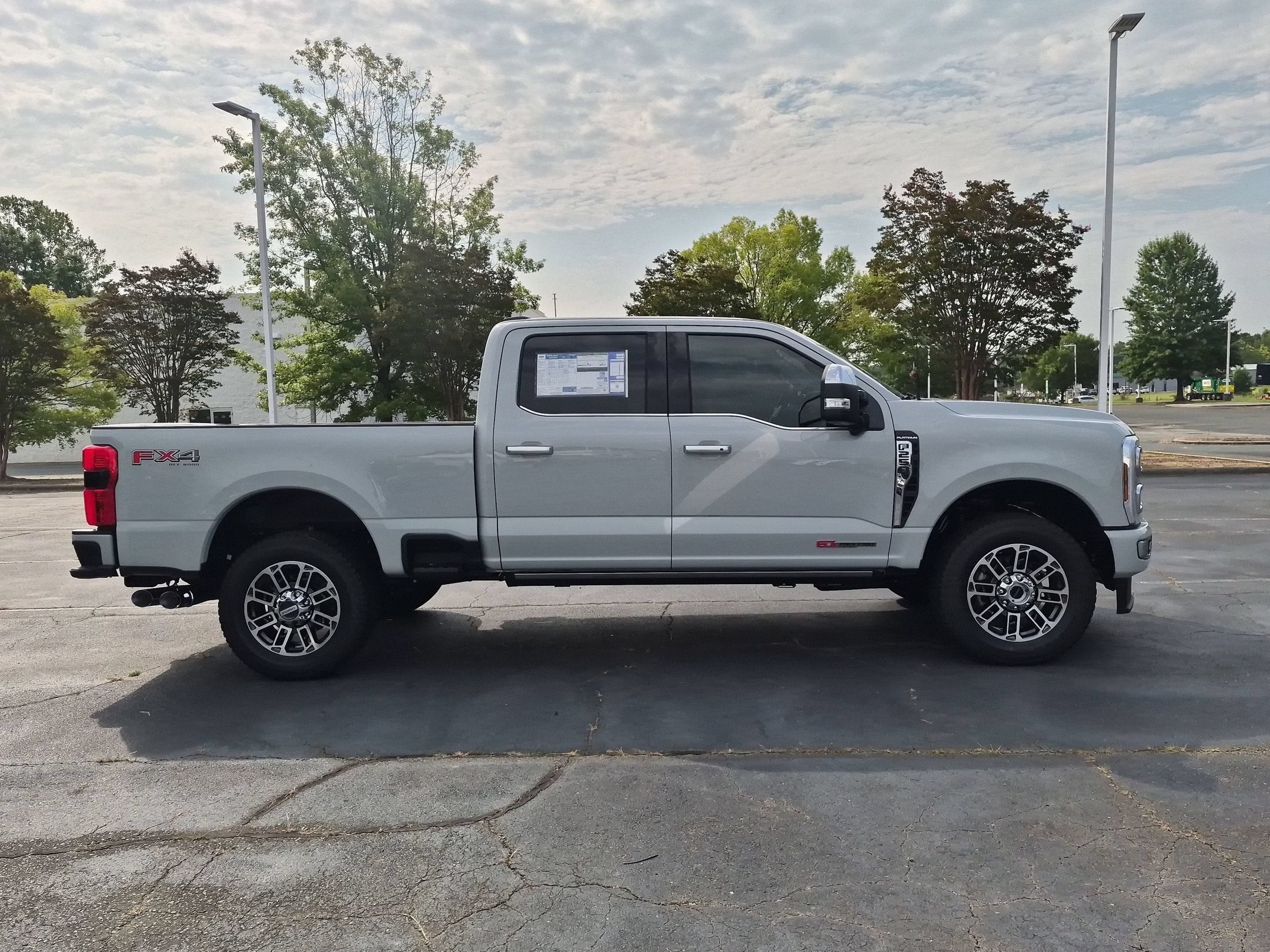 2026 Ford Super Duty F-250 SRW Platinum