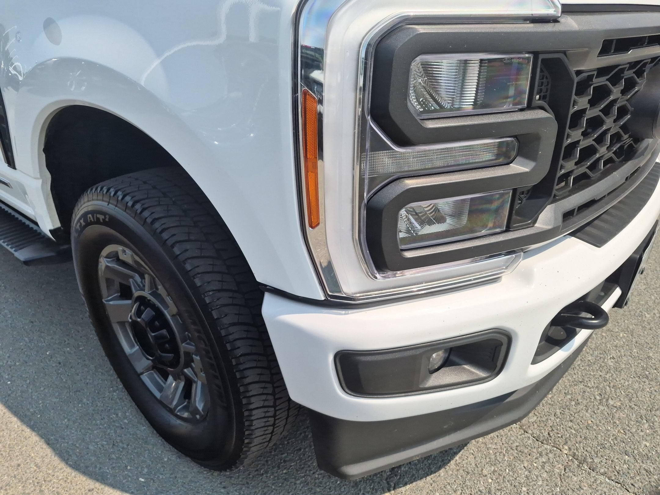 2023 Ford Super Duty F-350 SRW LARIAT
