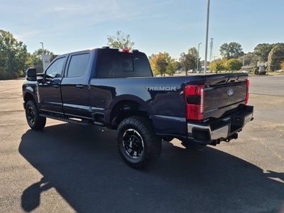 2027 Ford Super Duty F-350 SRW XLT