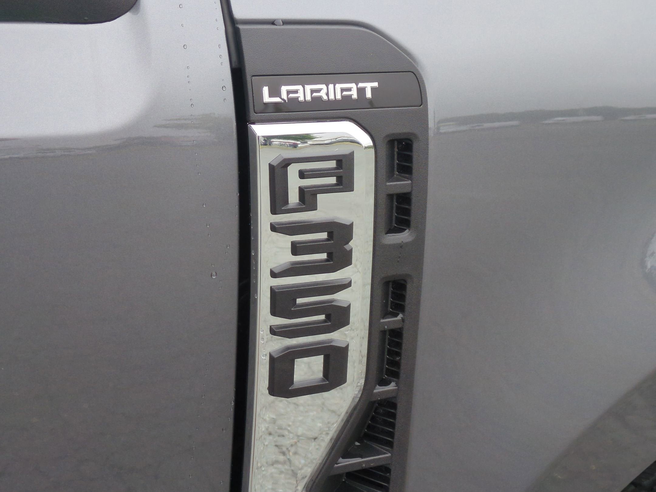 2026 Ford Super Duty F-350 SRW LARIAT
