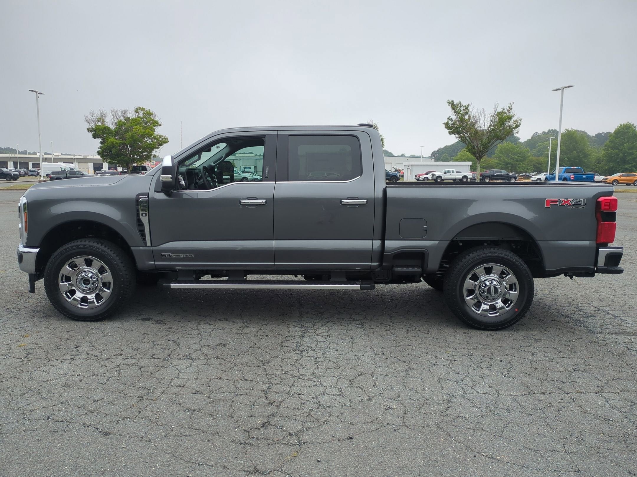 2026 Ford Super Duty F-350 SRW LARIAT