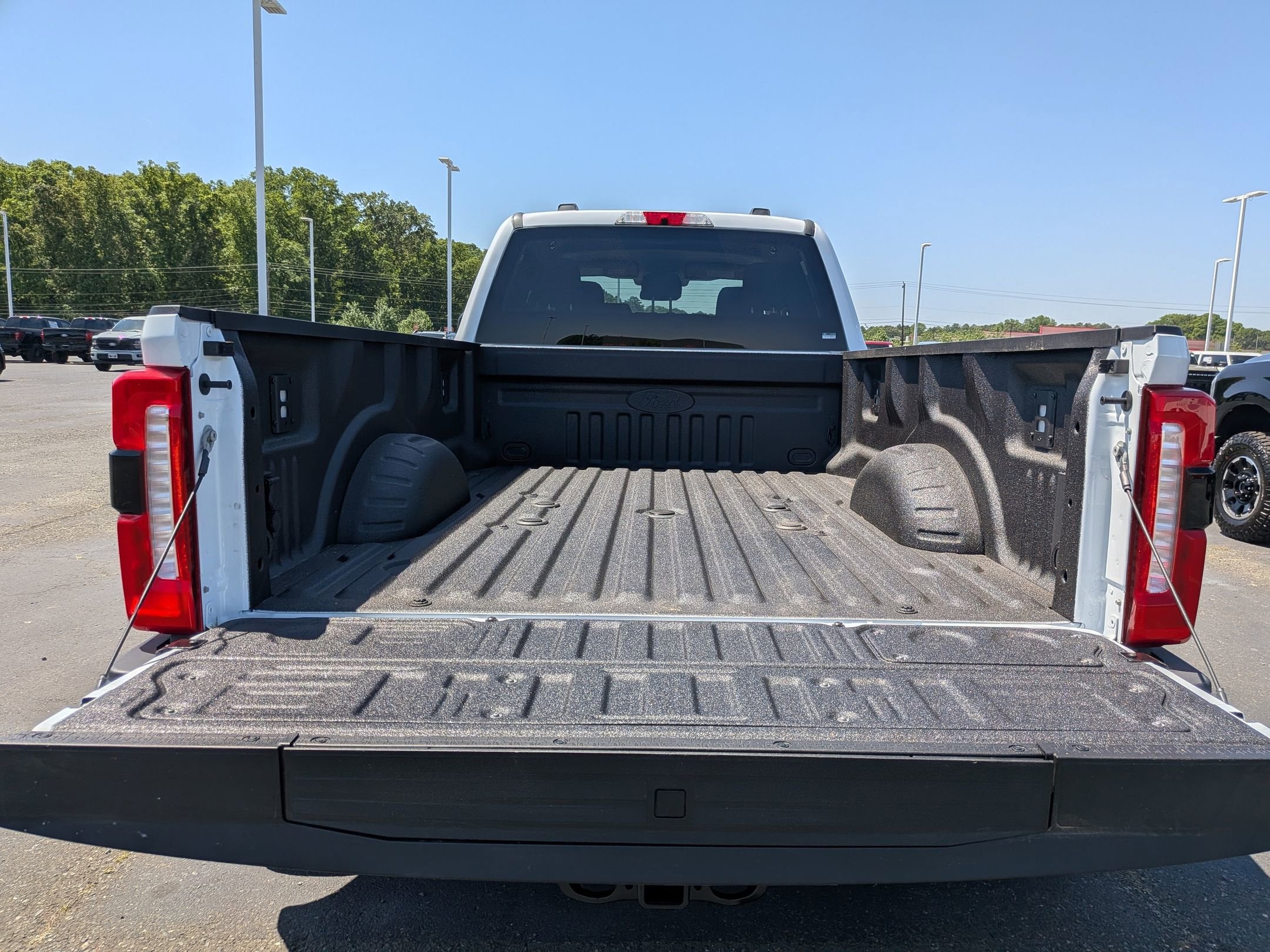 2026 Ford Super Duty F-350 DRW XLT