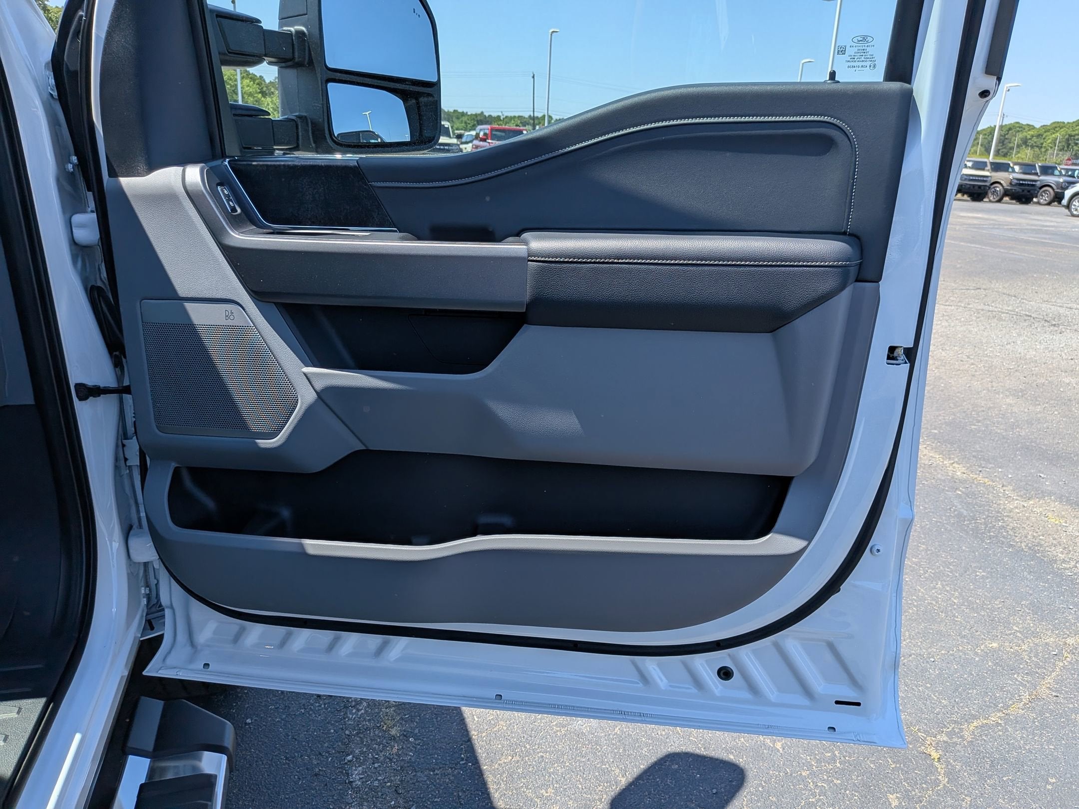 2026 Ford Super Duty F-350 DRW XLT