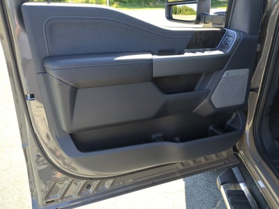 2026 Ford Super Duty F-350 DRW LARIAT